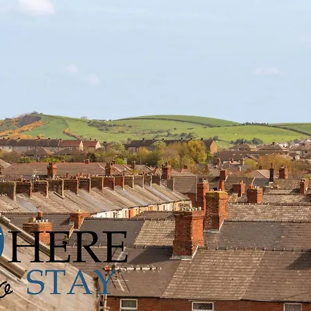Elegant 4bed House-free Parking Holiday home *