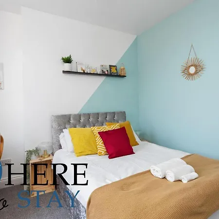 Elegant 4bed House-free Parking *