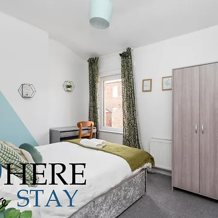 Elegant 4bed House-free Parking Holiday home Barrow-in-Furness