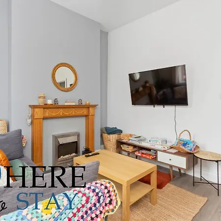 Elegant 4bed House-free Parking Holiday home Barrow-in-Furness