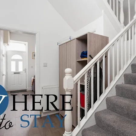 Elegant 4bed House-free Parking