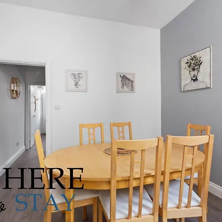 Elegant 4bed House-free Parking * Barrow-in-Furness
